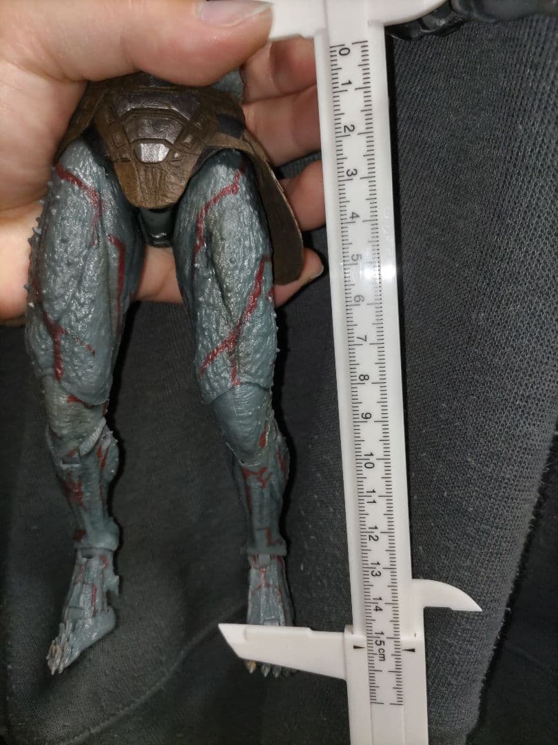 タ*ウ様 未開封品　NECA ネカ　アーマードアサシンプレデター　プレデターバッ