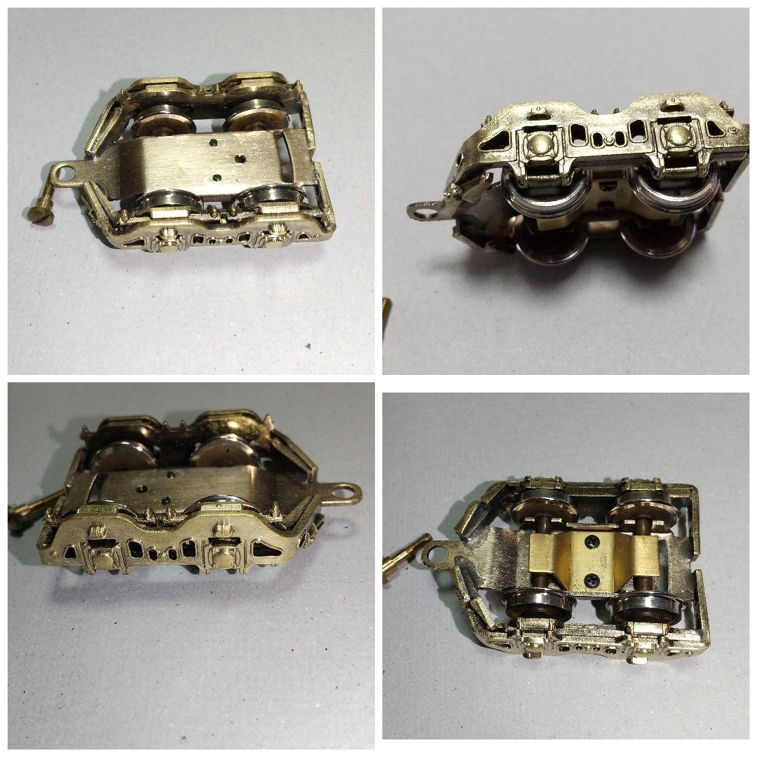 二軸先台車。 従台車 (2種)。テンダー台車(2種)、他パーツ。鉄道模型