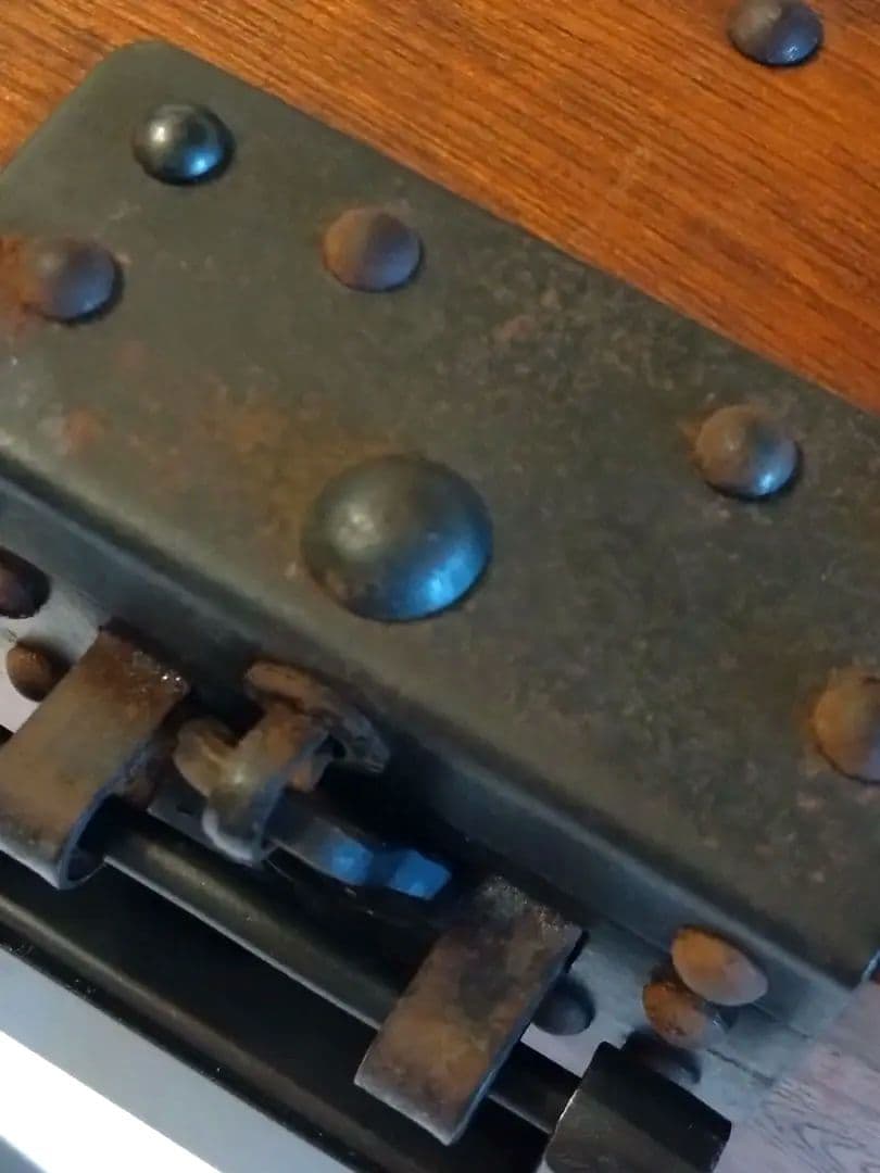 レトロ 銭箱 千両箱 木製収納箱 金具付き 鍵 錆