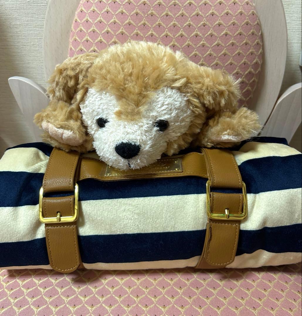 ダッフィー &シェリーメイ ブランケット 膝掛け ディズニーシー - メルカリ