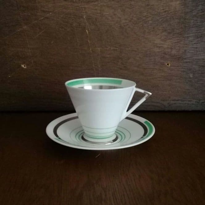 逸品 シェリー カッブ＆ソーサー アールデコ 銀彩幾何学模様アンティーク