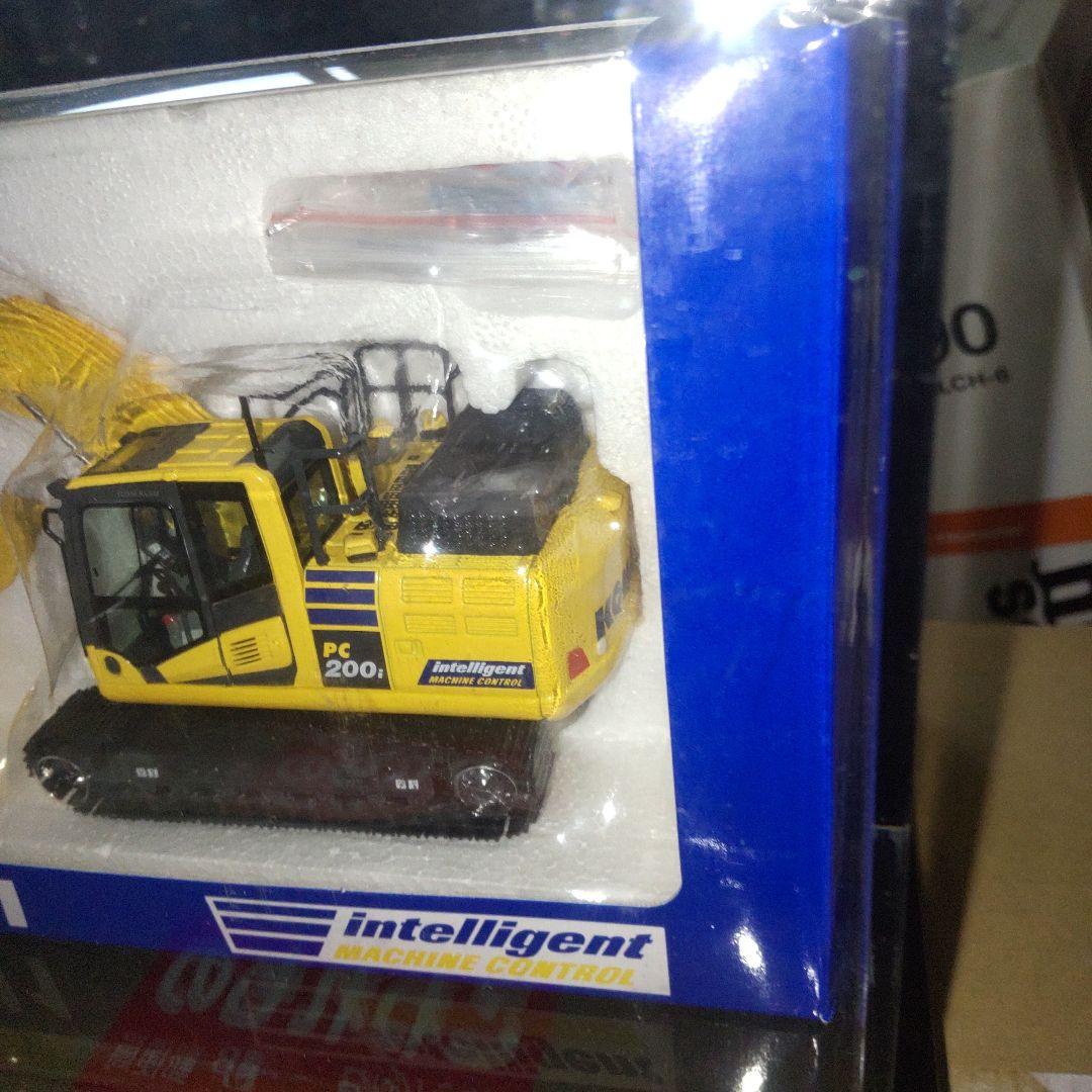 KOMATSU PC200i-11 1/50スケール