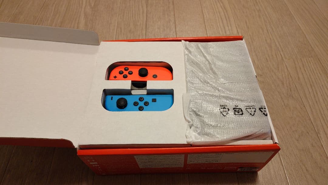 Nintendo Switch 本体 　純正SDカード256GBカード付