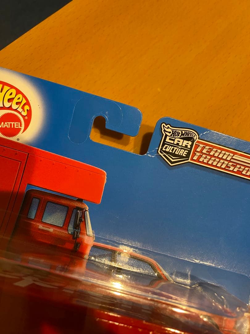 Hot Wheels '92 BMW M3 Supreme コラボ ミニカー