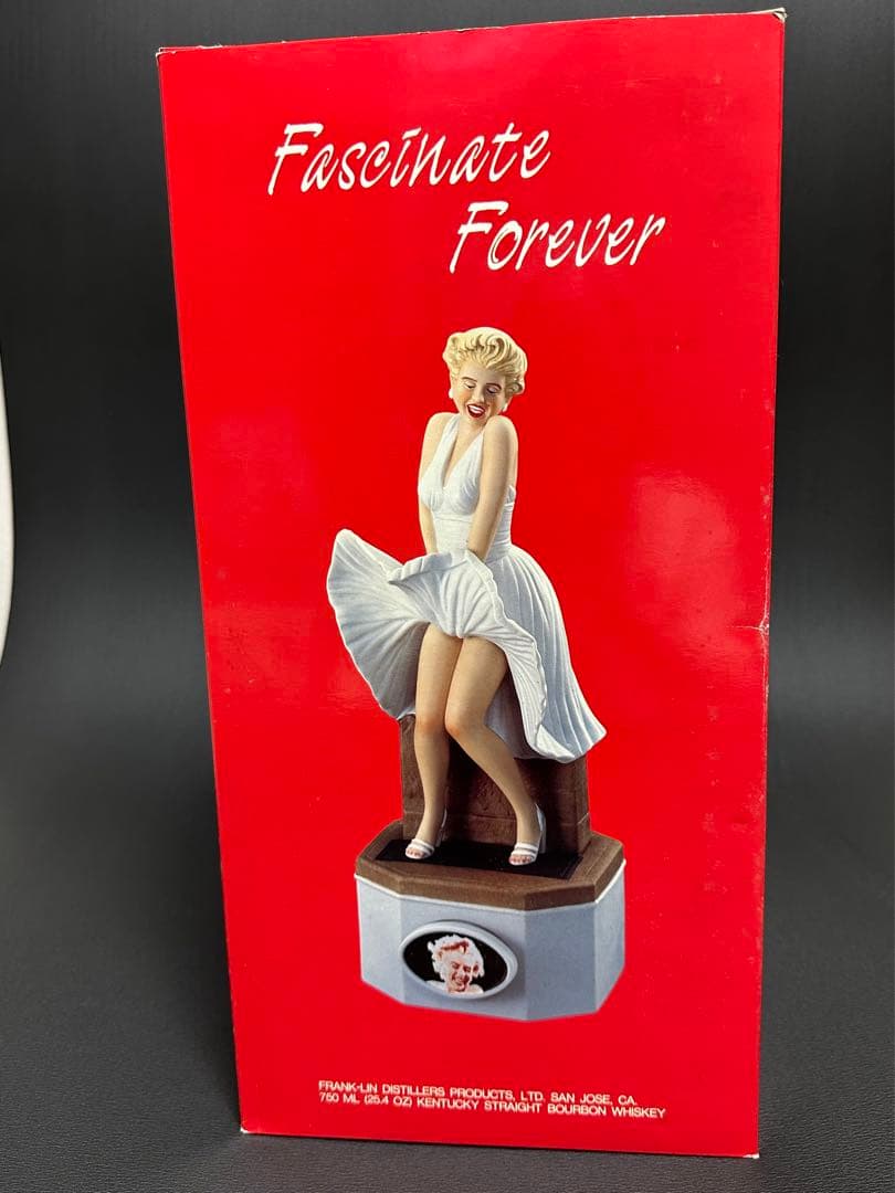 入手困難】マリリン・モンロー 7年目の浮気 バーボンウイスキー空瓶