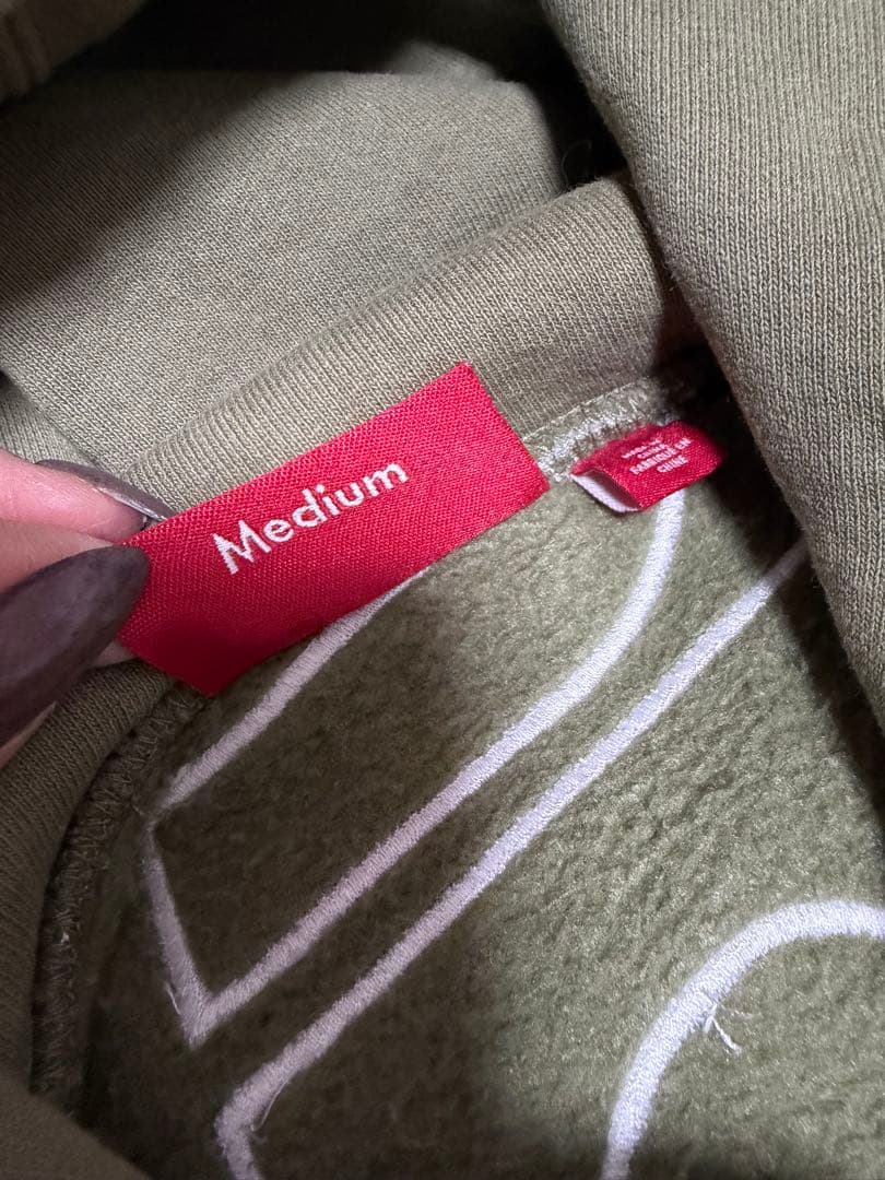 supreme パーカー