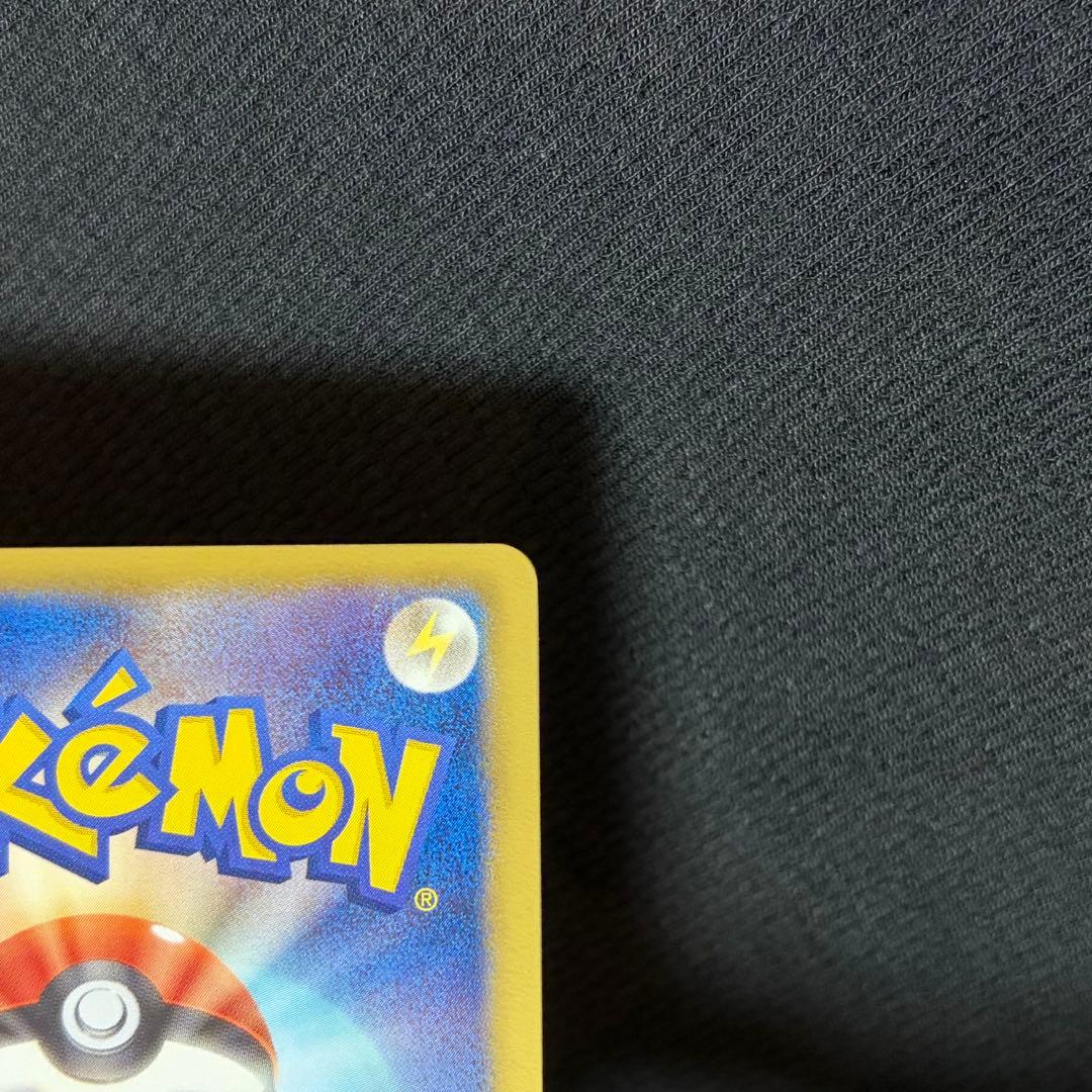 25/0531 美品 ニャース UR BW2 レッドコレクション 072/066