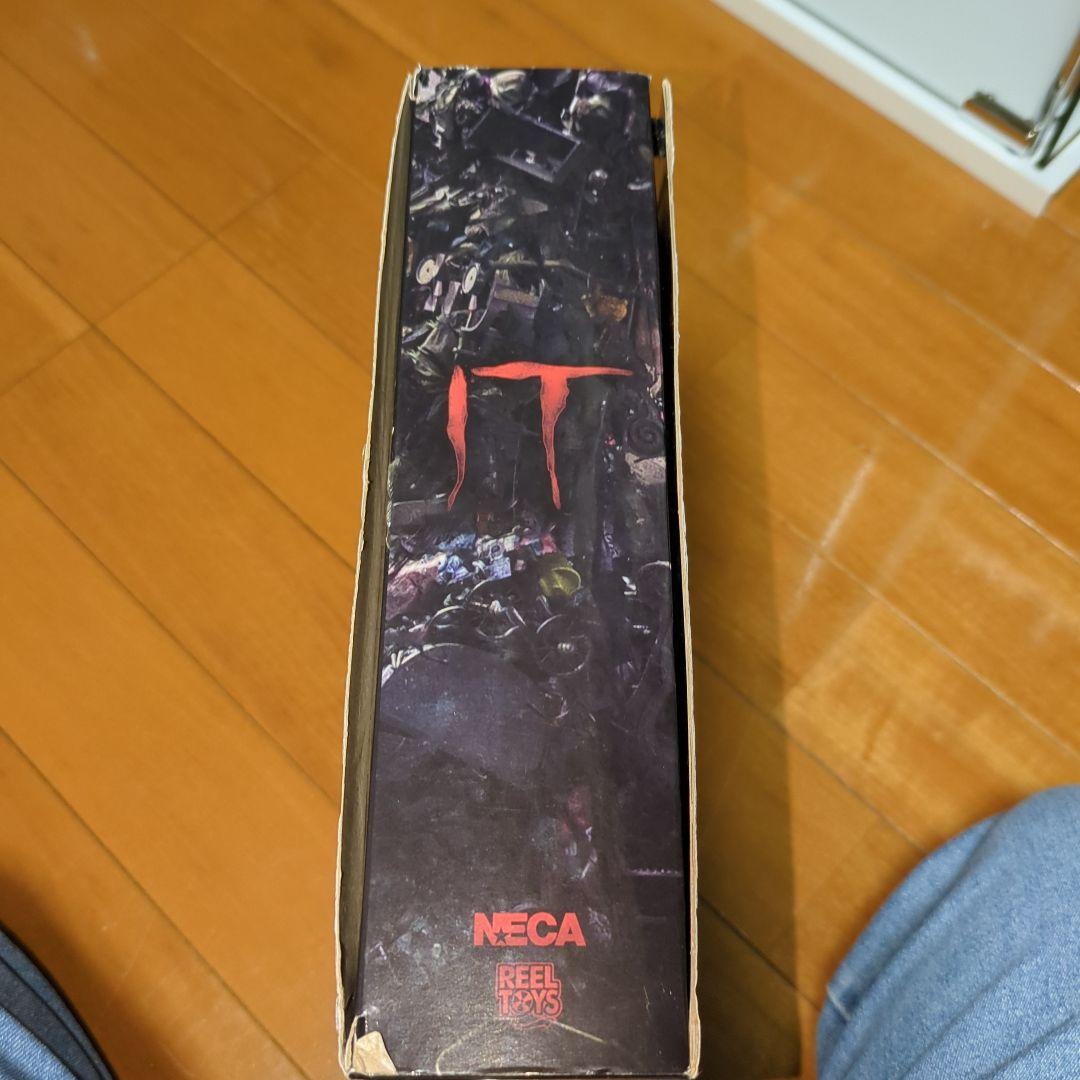 ペニーワイズネカフィギュア