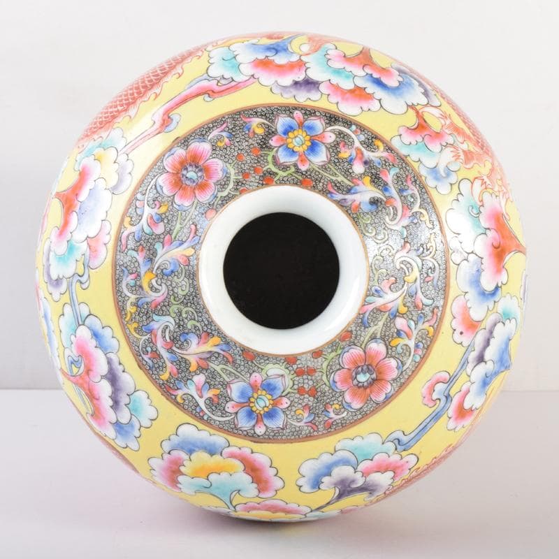 中国 大清乾隆年製 粉彩 雲龍花草魚文瓶 梅瓶 C 7020A - メルカリ