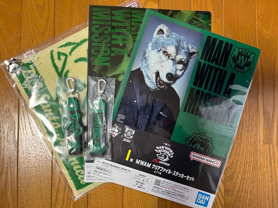 一番くじ MAN WITH A MISSION DJ Santa Monica - メルカリ