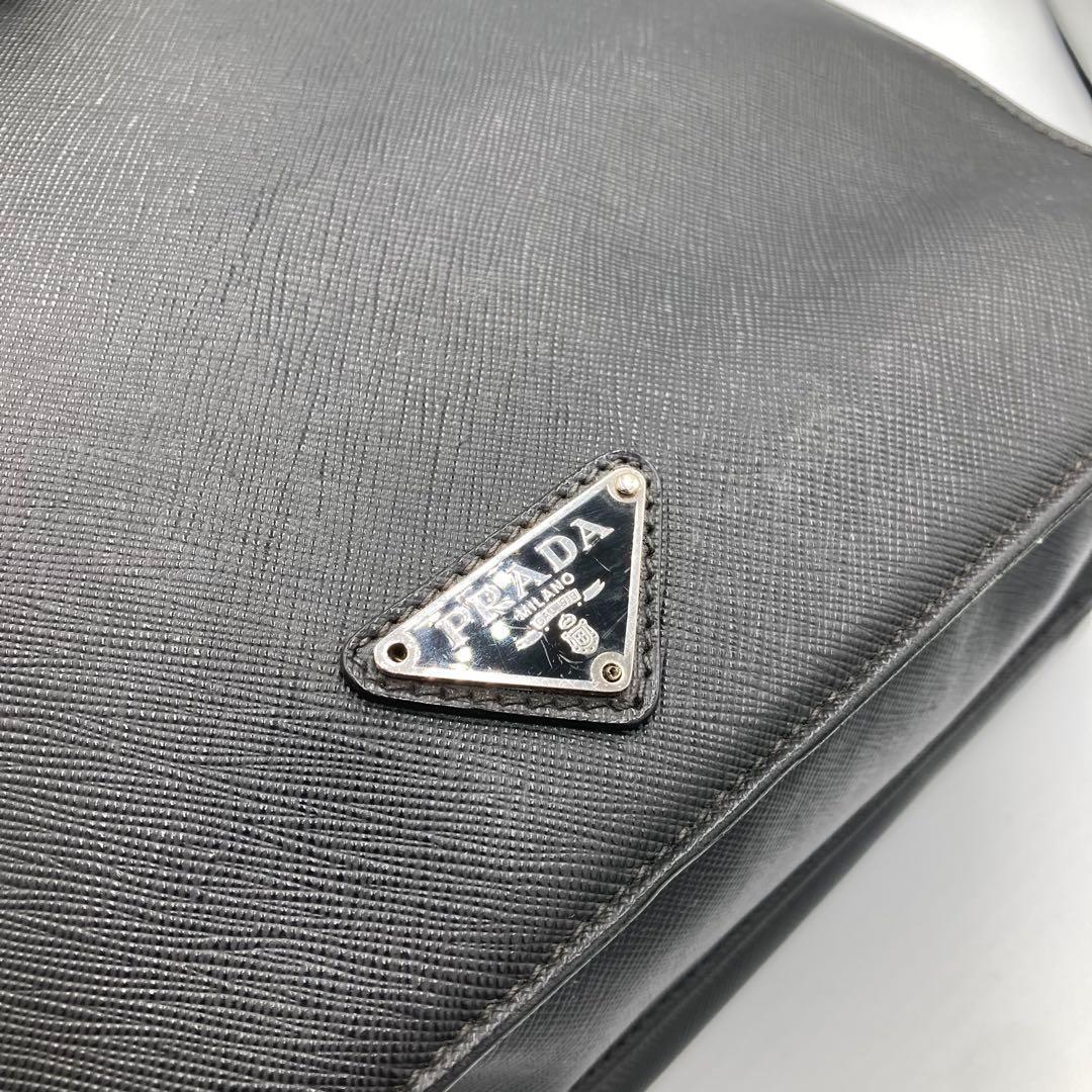 ！PRADA！　プラダ　サフィアーノ　ハンドバック　ビジネスバック