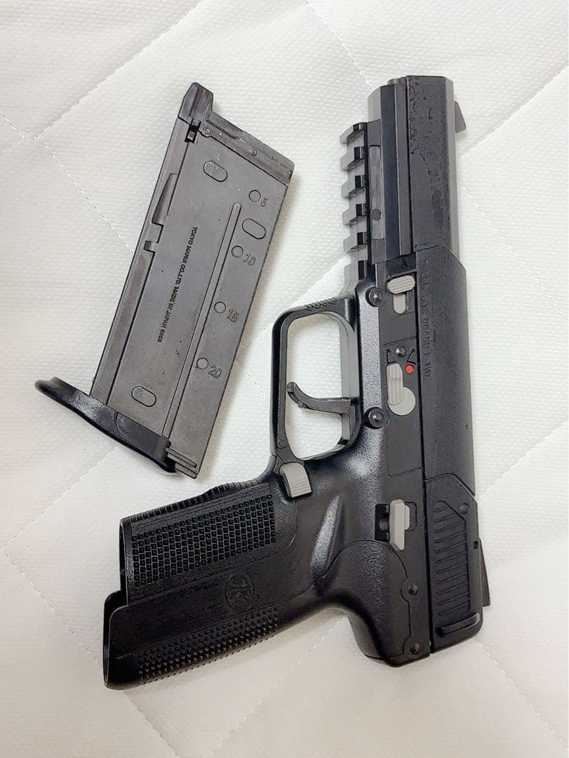 東京マルイFN5-7(ファイブセブン)