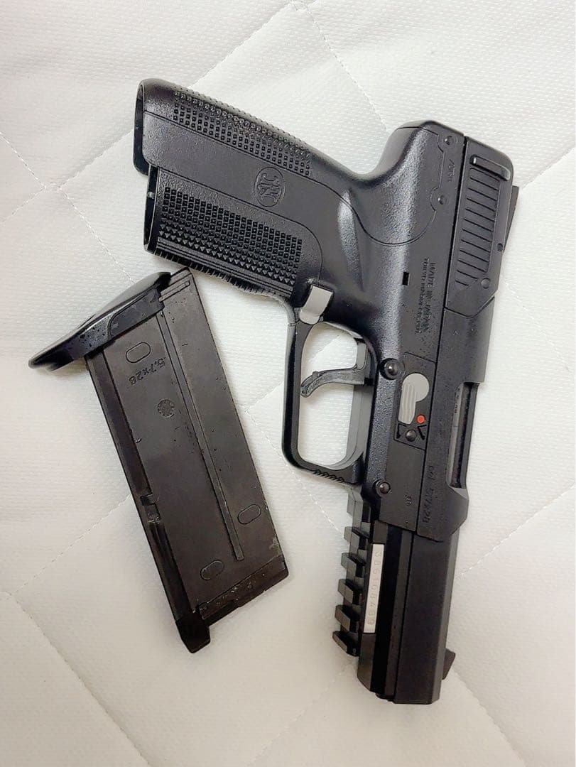 東京マルイFN5-7(ファイブセブン)