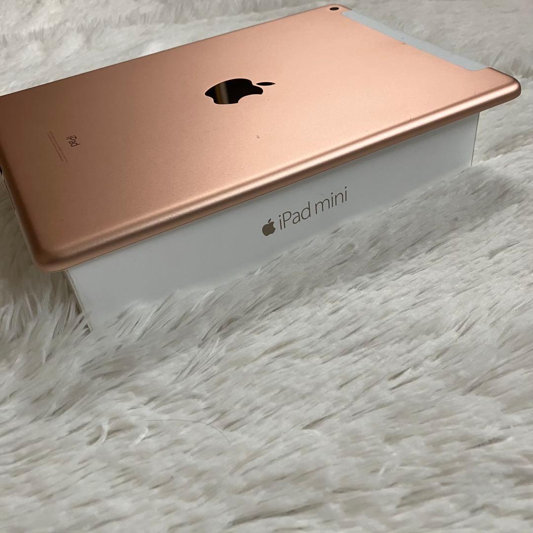 完動品】iPad 第6世代 128GB 【すぐ発送】【付属品】 - メルカリ