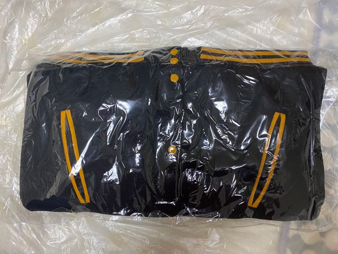 未開封未着用】新しい学校のリーダーズAG!ロゴスタジャン!XL公式限定グッズ