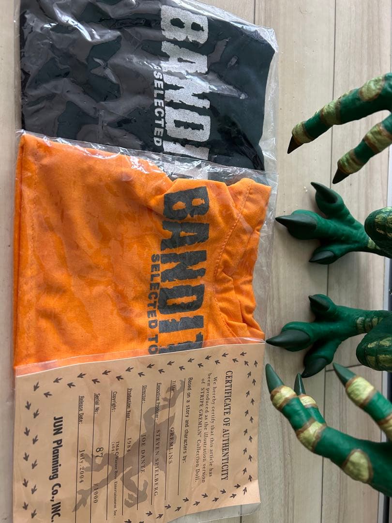 ジュンプランニング グレムリン BANDIT 19インチ ストライプフィギュア