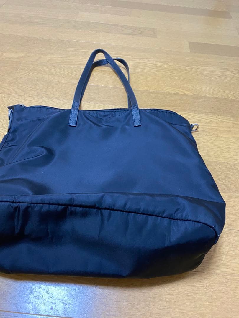 ヤマヒロ　PRADA ブラック ショルダーバッグ