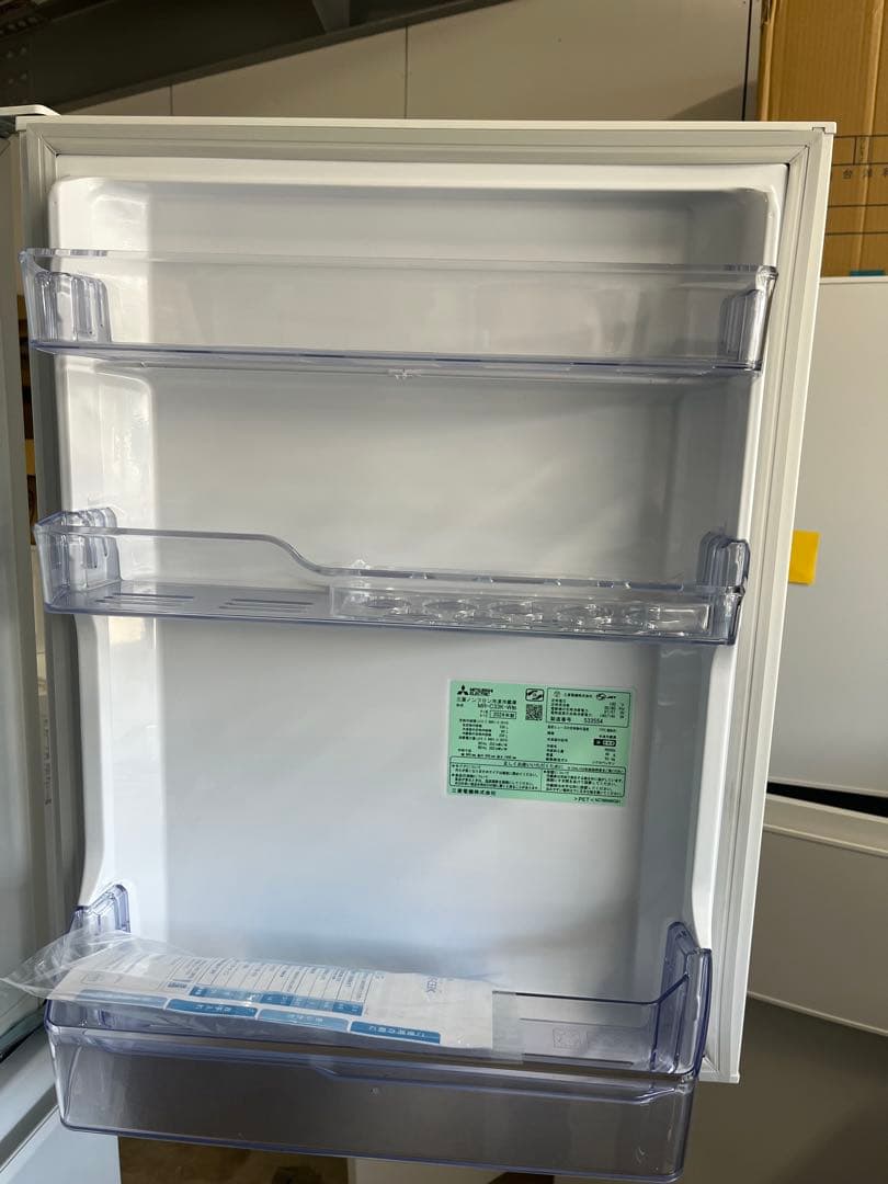★極美品★【2024年製】三菱 冷蔵庫 3ドア MR-C33K-W 330L T