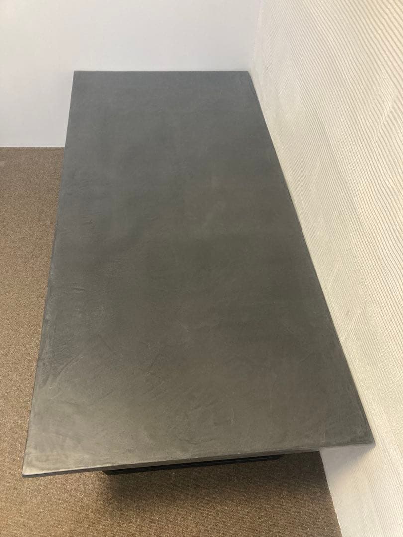 モールテックス　アイアン脚付ローテーブル　１点物　送料込み