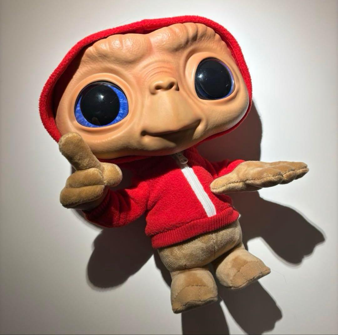 超激レア‼️ しゃべります！E.T. 40周年記念ぬいぐるみ