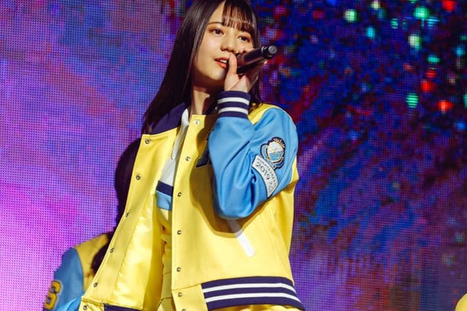 【XXLサイズ】ひな誕祭 スタジアムジャンパー イエロー 日向坂46