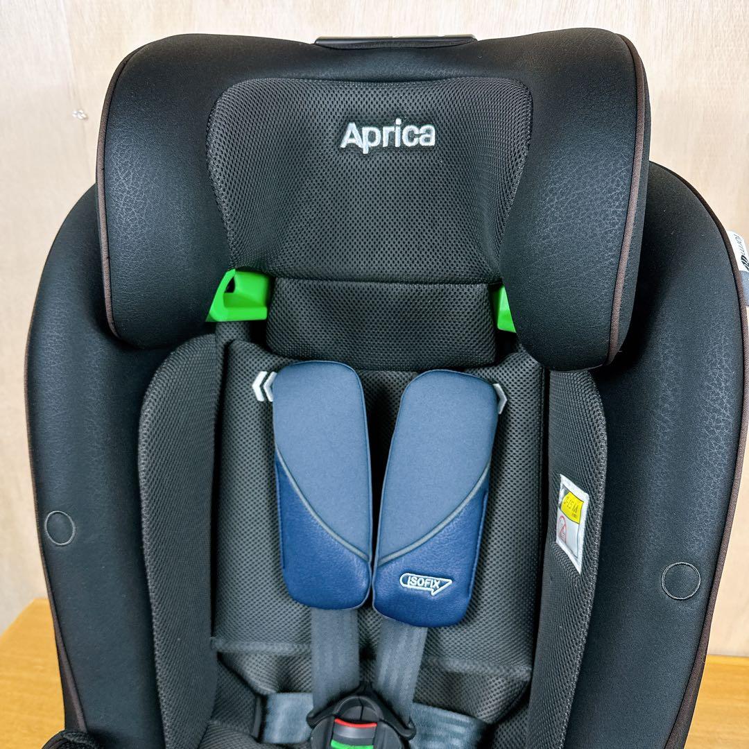 【丸洗い済み】Aprica フォームフィット ISOFIXセーフティープラス