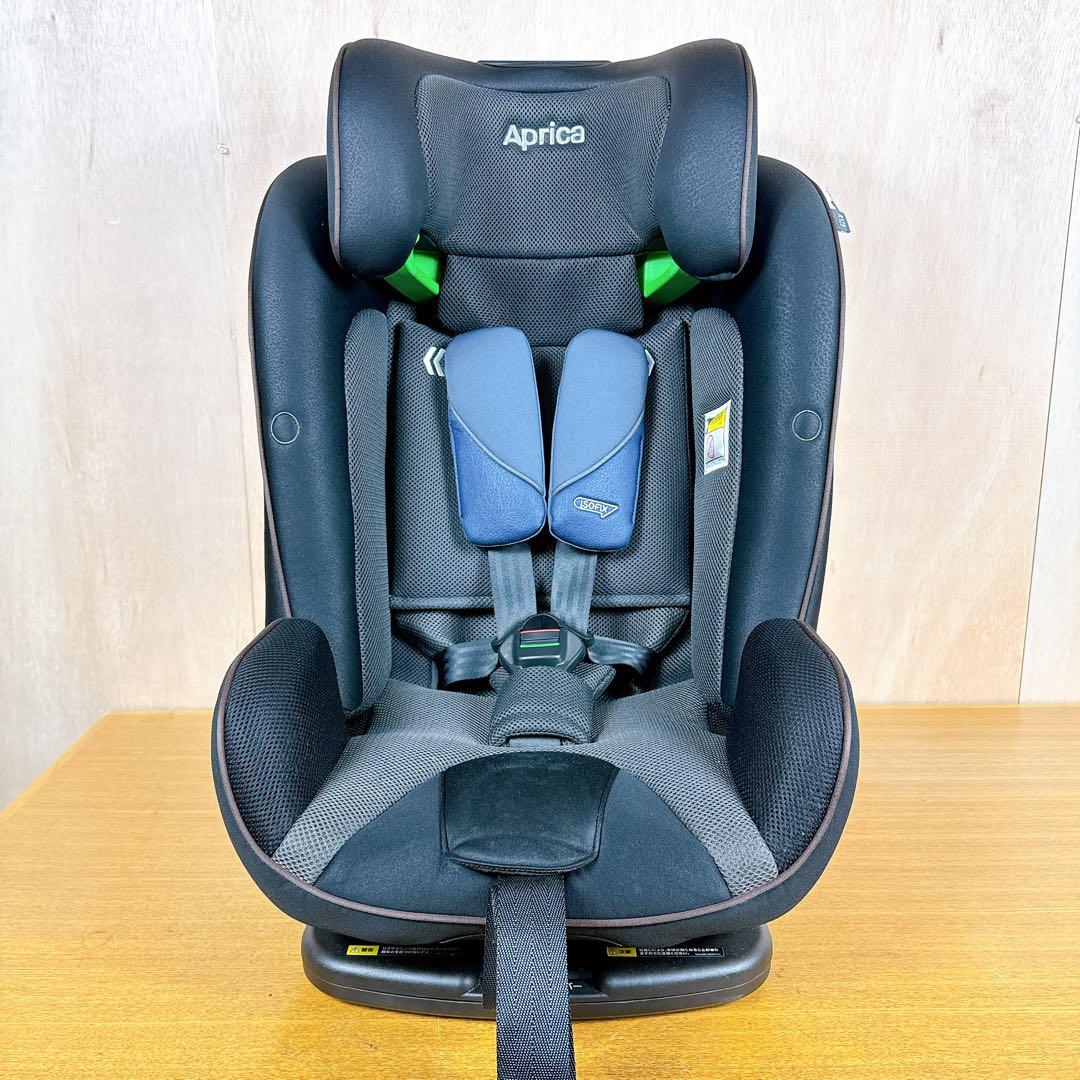 【丸洗い済み】Aprica フォームフィット ISOFIXセーフティープラス