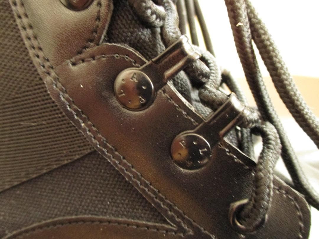 未使用　中国軍　サイズ42　26.0cm　07式戦闘靴　コンバットブーツ　半長靴