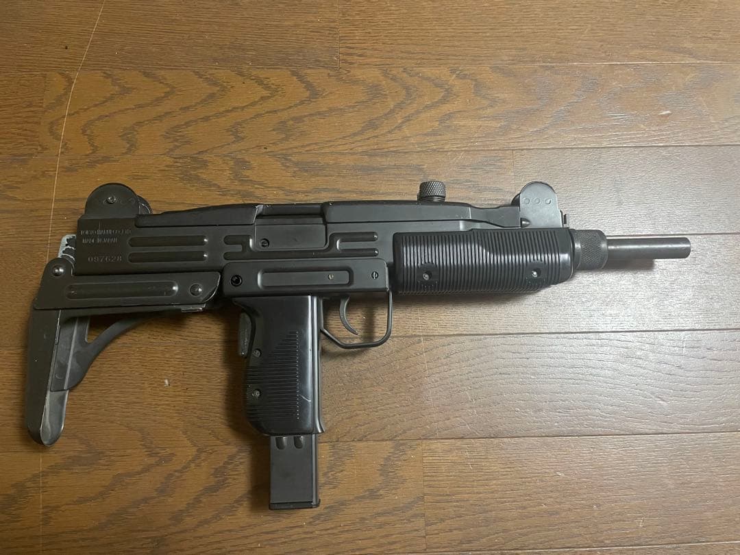 東京マルイ　UZI SMG 9mm x 19 電動エアガン