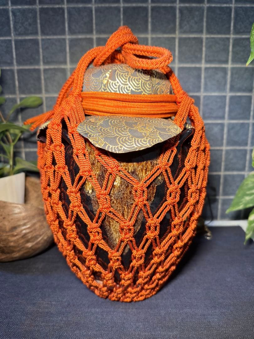 名工【加藤健】源九郎窯 志野茶入 飾壷 完品 網仕覆付 茶道具 時代 骨董 逸品 名工【加藤健】源九郎窯 志野茶入 飾壷 完品 網仕覆付 茶道具 時代