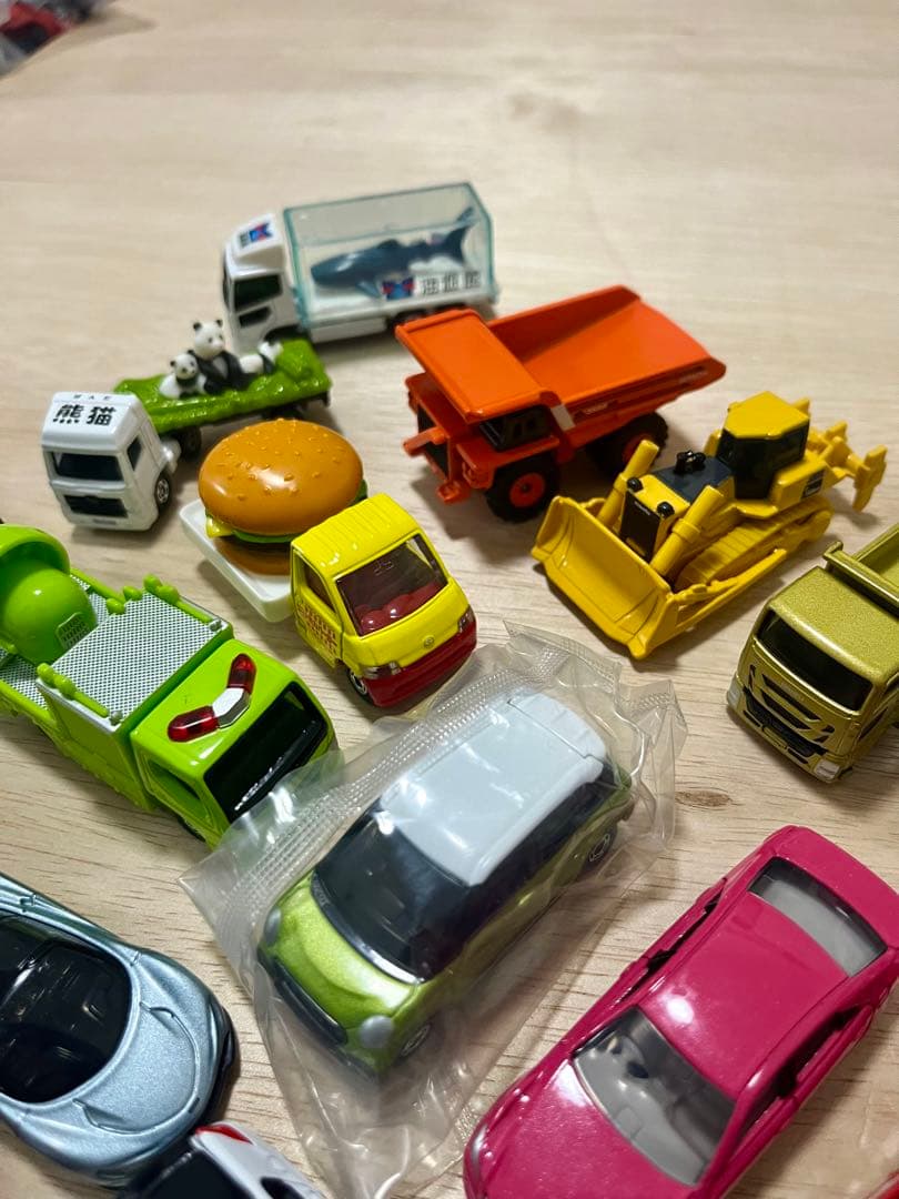 トミカ 17台 ②、おまとめセット、レア - メルカリ