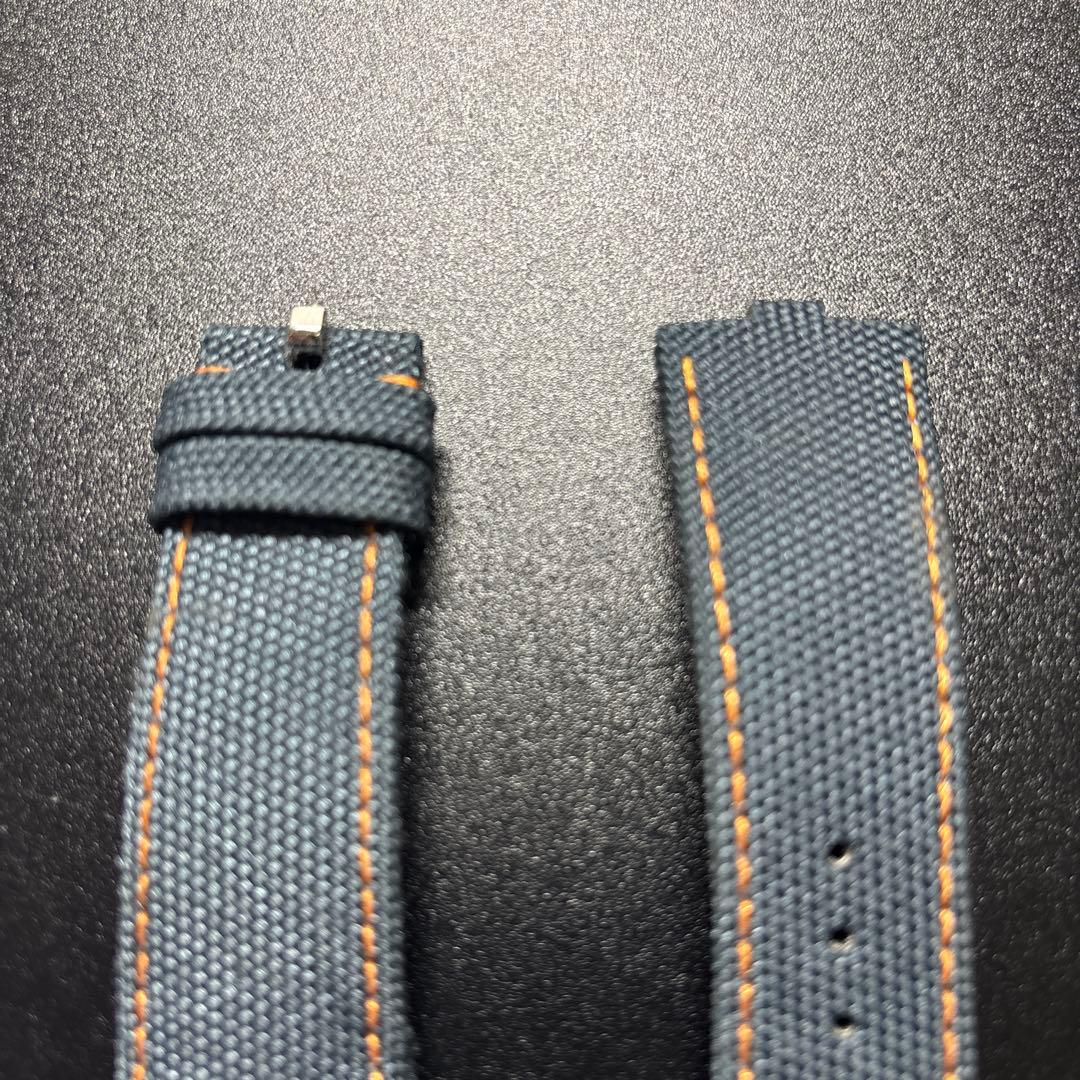 【1月22月まで】ヴァシュロンコンスタンタンオーヴァーシーズ　限定ストラップ