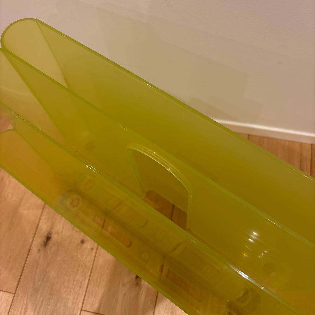 Kartell カルテルマガジンラック　イエローグリーン