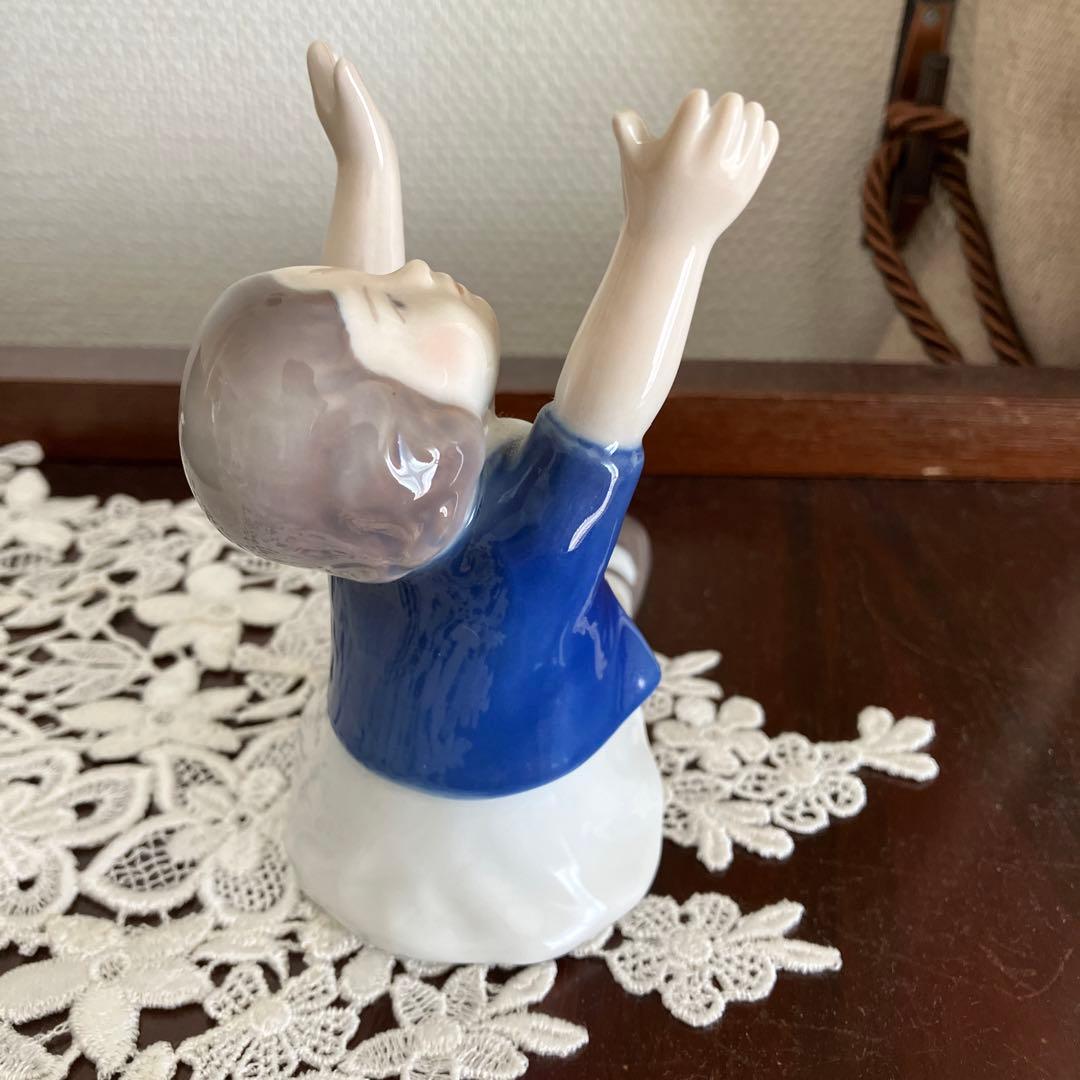 ロイヤルコペンハーゲン フィギュリン 両手を広げる女の子 ロイヤル