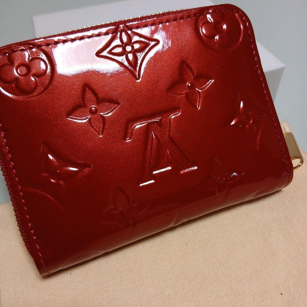 再値下げ【ルイヴィトン】美品 モノグラム ヴェルニ ジッピーパースレッド