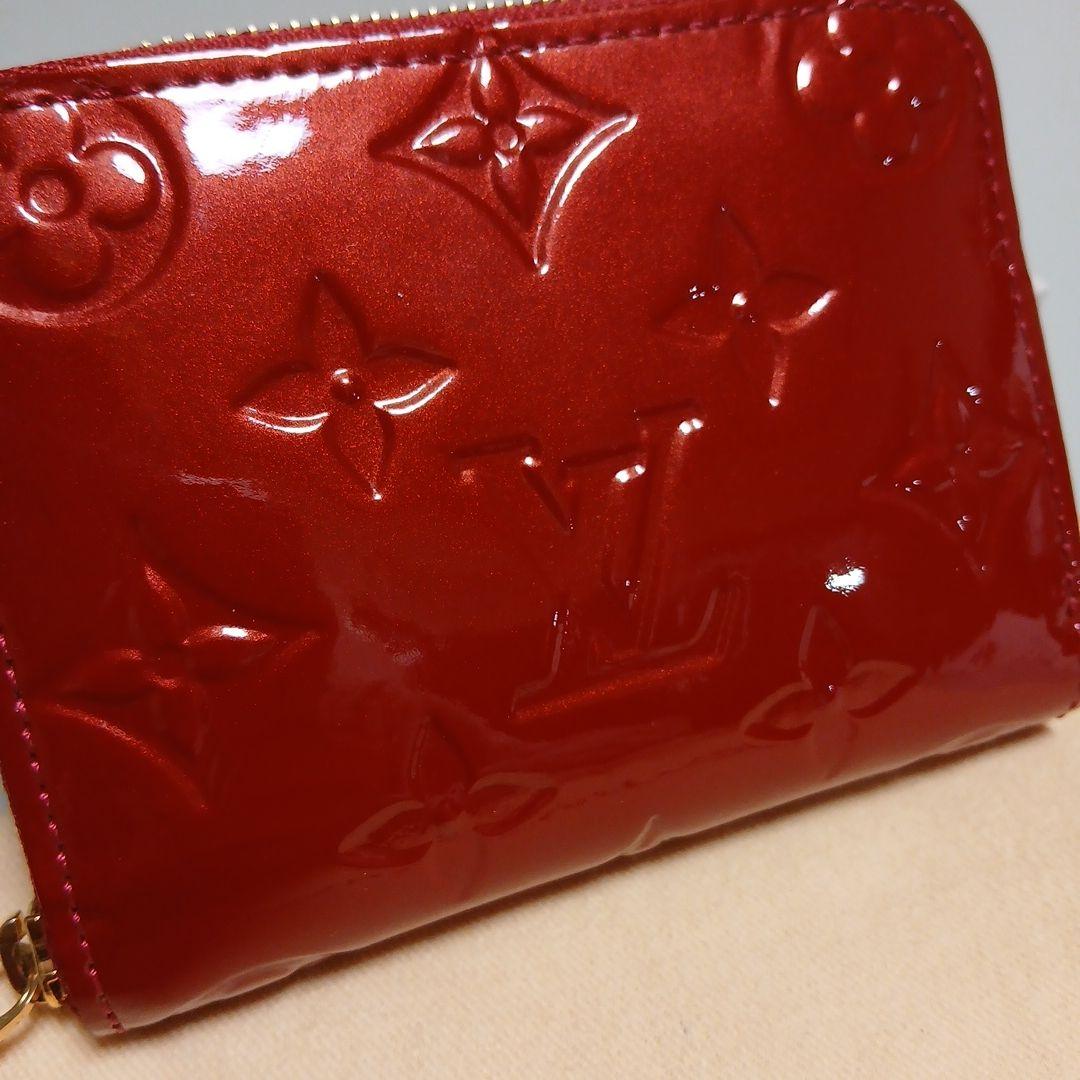 再値下げ【ルイヴィトン】美品 モノグラム ヴェルニ ジッピーパースレッド