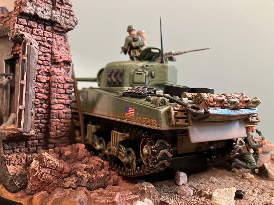 U.S.M4A3 Sherman Tank 1/32 ダイキャストジオラマ