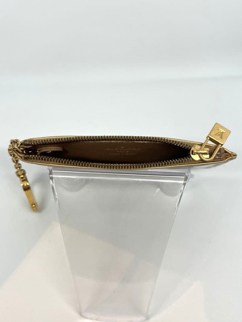 LOUIS VUITTON モノグラム　ヴェルニ ポシェット クレ※ケース無し