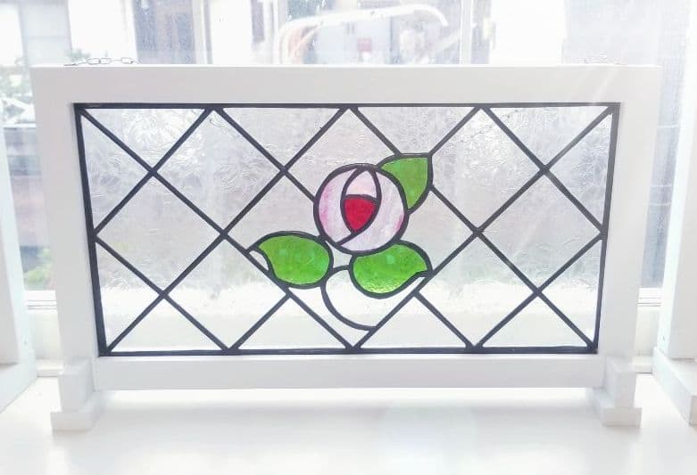 ステンドグラスアンティーク調ローズのサンキャッチャーパネル