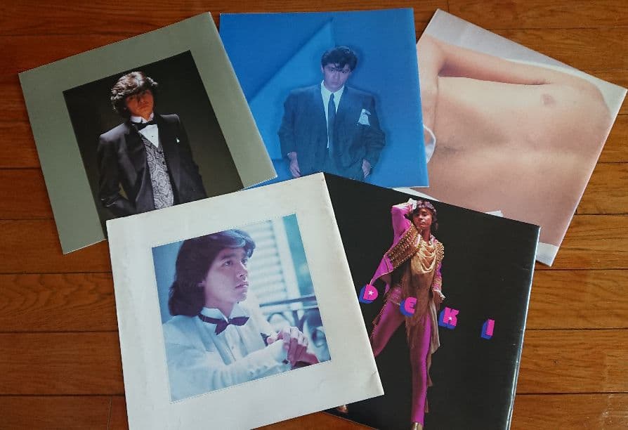 treasure ジョンファン トレカ 缶バッジ ドール アクスタ treasure