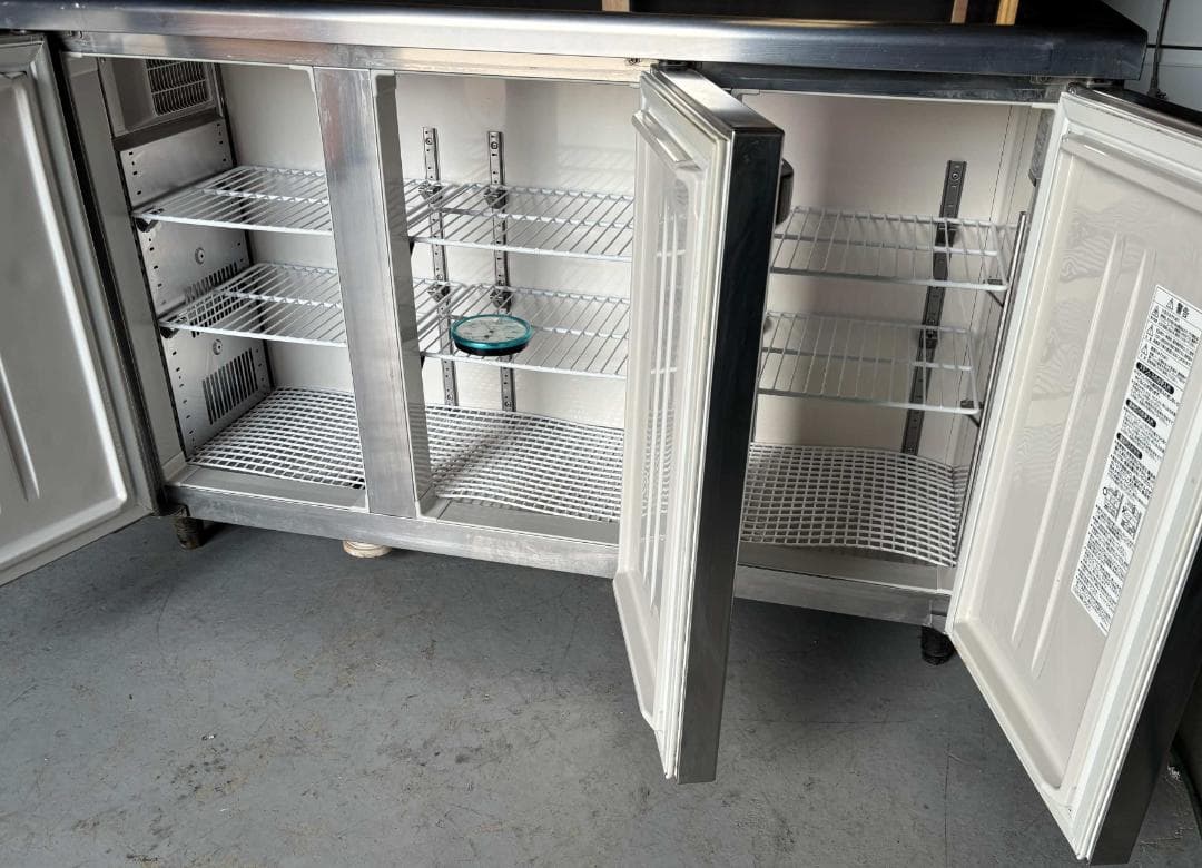 はあみん様専用 ホシザキテーブル形冷蔵庫RT-150MTCG幅150cm225L