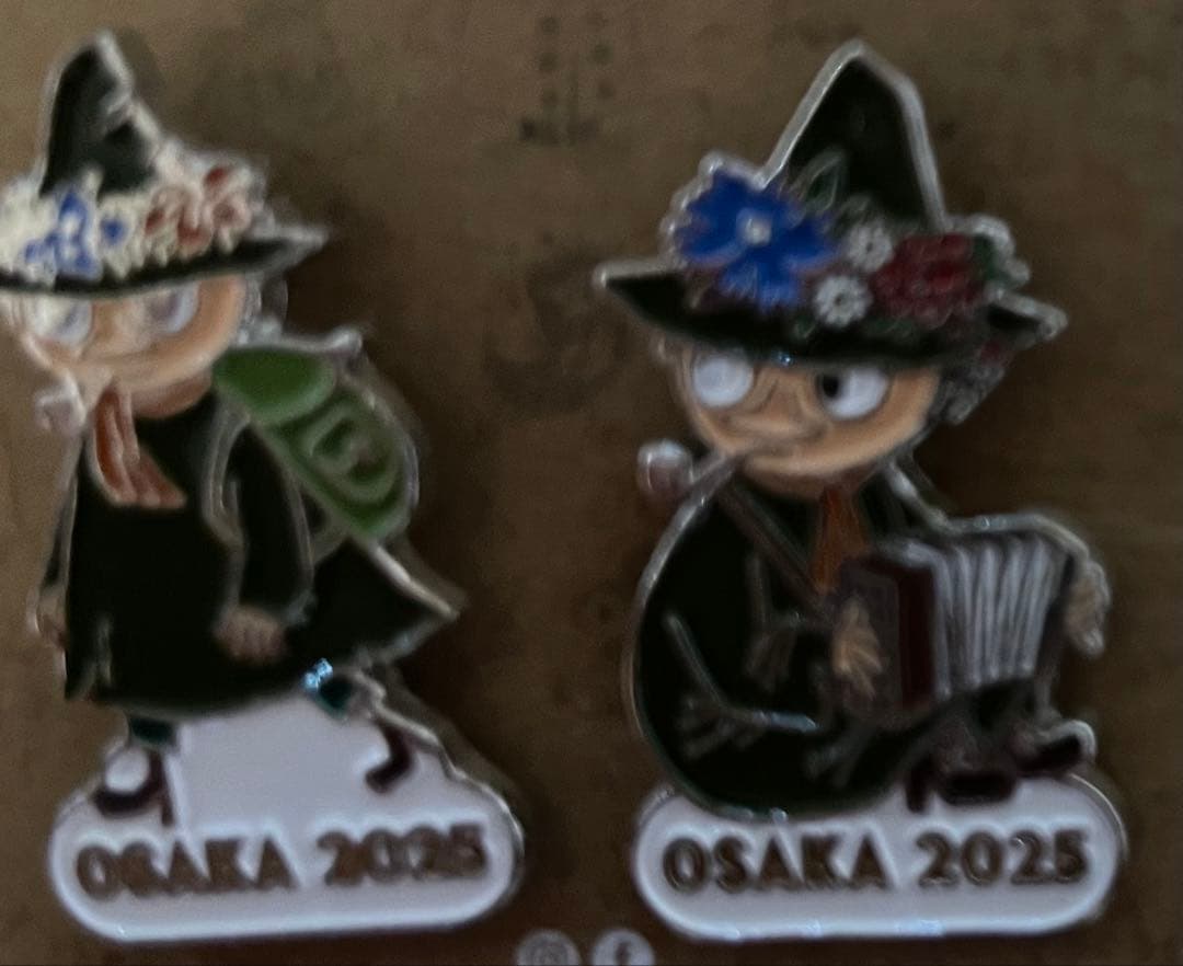 大阪万博 ムーミン 北欧館 ピンバッジ スナフキン - メルカリ