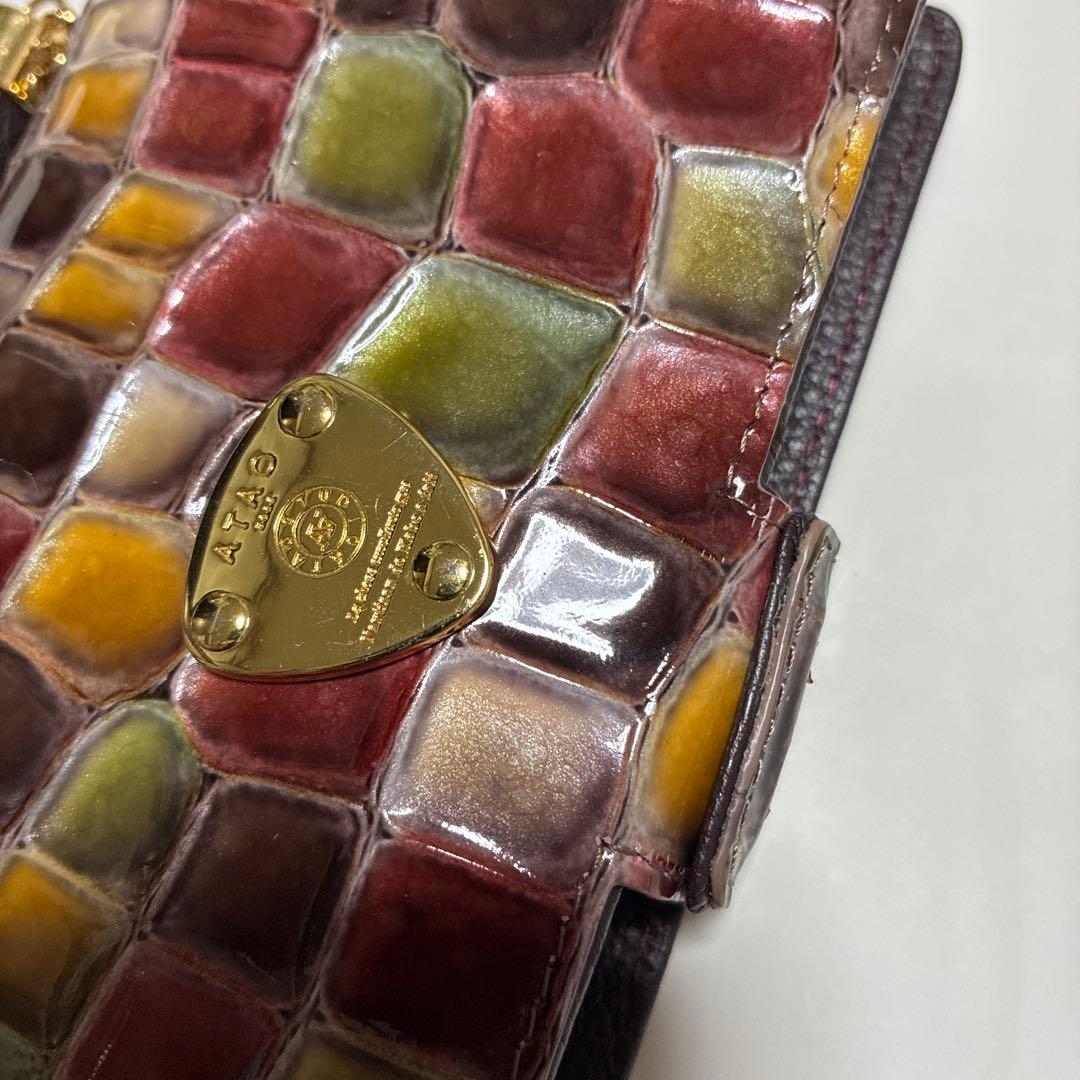 アタオ　スマホケース　ハンドストラップ付き