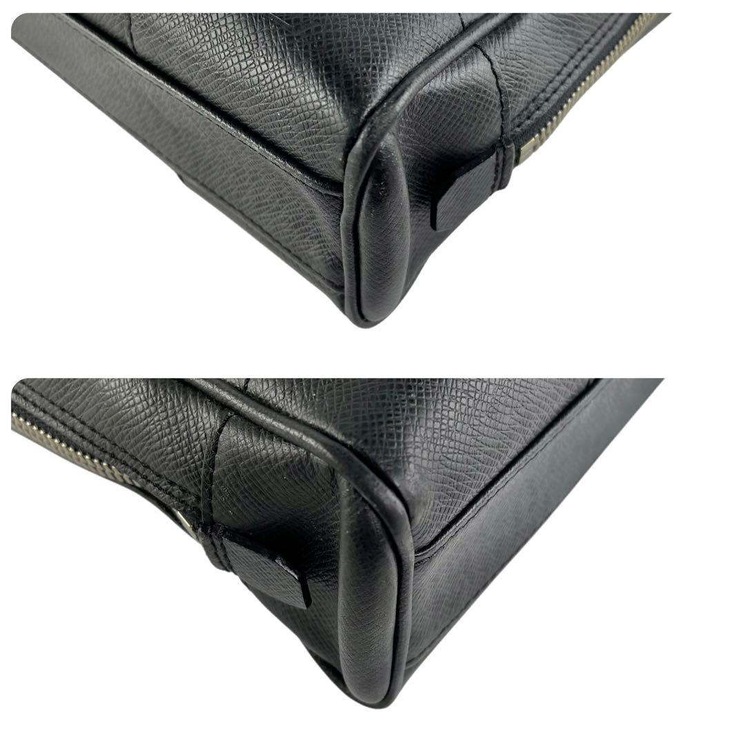 【美品】ルイヴィトン　タイガ　ビジネスバッグ　トート　レザー　黒　ハンド