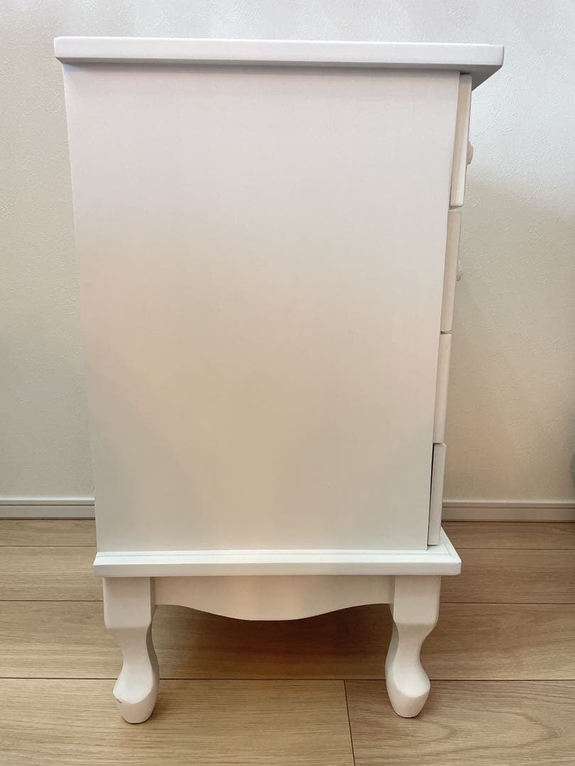 白家具☆サイドテーブル☆サイドチェスト☆ナイトテーブル☆薔薇飾り