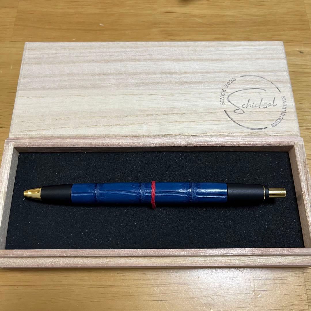 ガチでお洒落すぎる『Schicksal』の革軸ペンのコラボ限定色を徹底解説。［