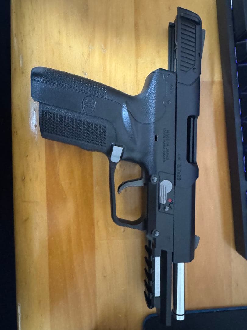 FN 5-7 ガスブローバックエアガン