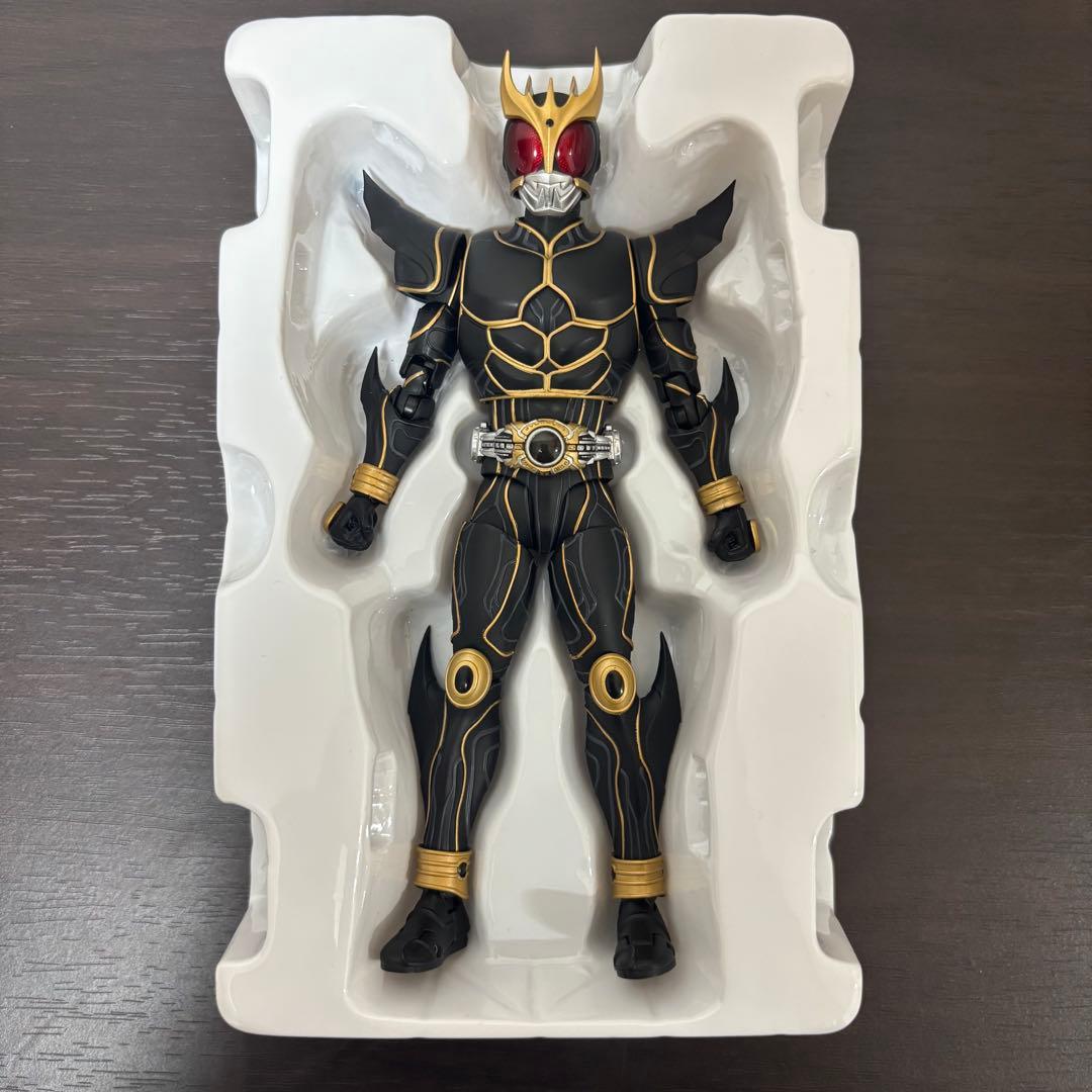 S.H.Figuarts 真骨彫製法 仮面ライダークウガ アルティメットフォーム