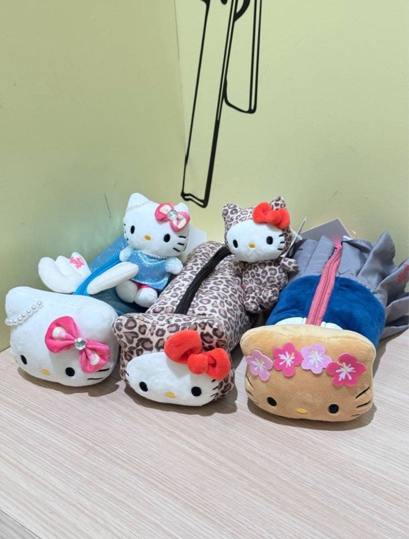 hello kittyハローキティrepipi armario日焼けポーチ筆箱