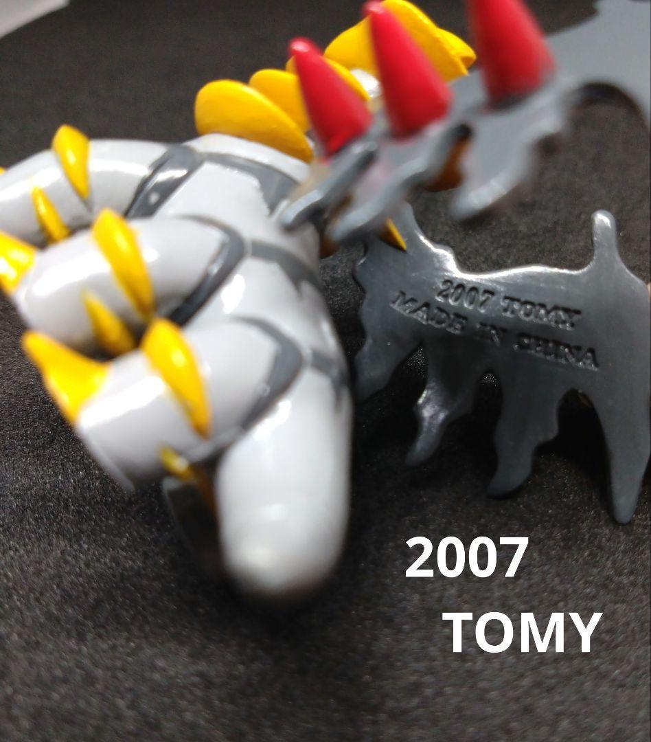 ギラティナ　ポケモン　モンコレ　2007　初期　フィギュア　匿名配送